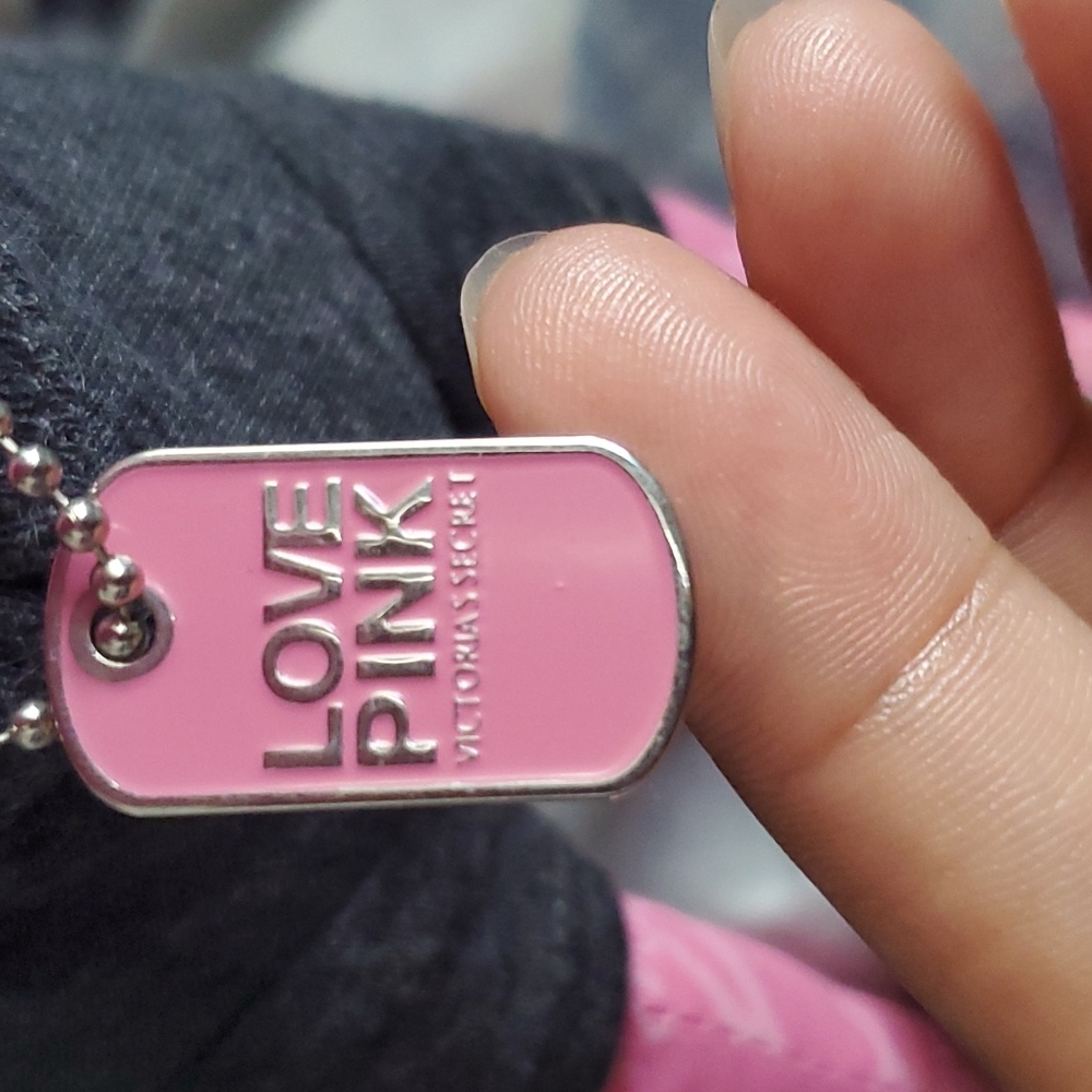 Victoria Secret Pink *Dog Tag* Pup - Picture 2 of 8
